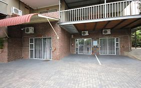 Ingwe Guesthouse